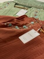 SZ1205 - Natural crepe suit