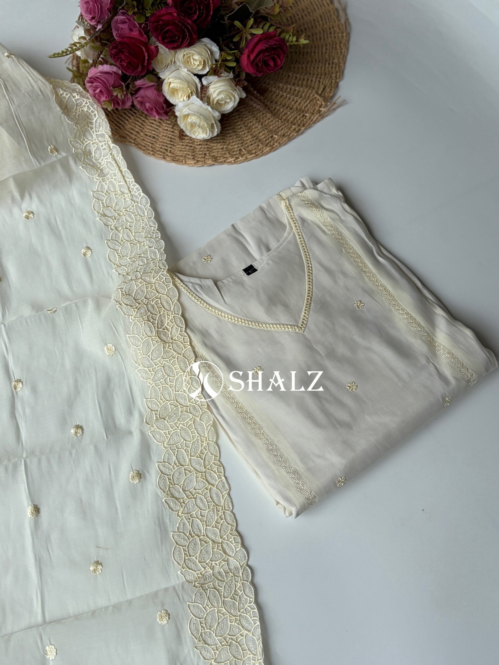 6879d8cb-04d6-4308-81ee-2b6bbd440cb0 SZ1578 - Surat Mul Suit Set - Image 1